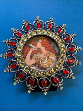 New Victorian-Style Red Gem Frame with Art Nouveau Print